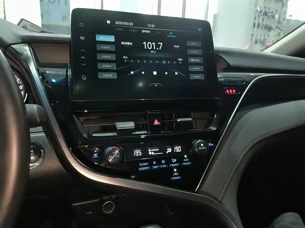 2021 Camry 2.0G Luxury Edition — миниатюра 13