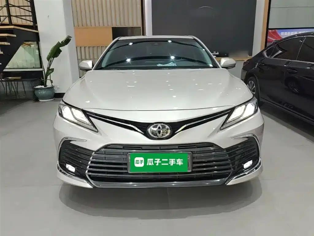 2021 Camry 2.0G Luxury Edition — миниатюра 3