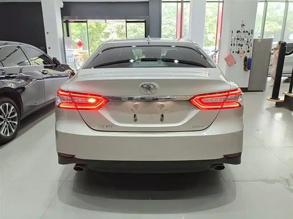 2021 Camry 2.0G Luxury Edition — миниатюра 6