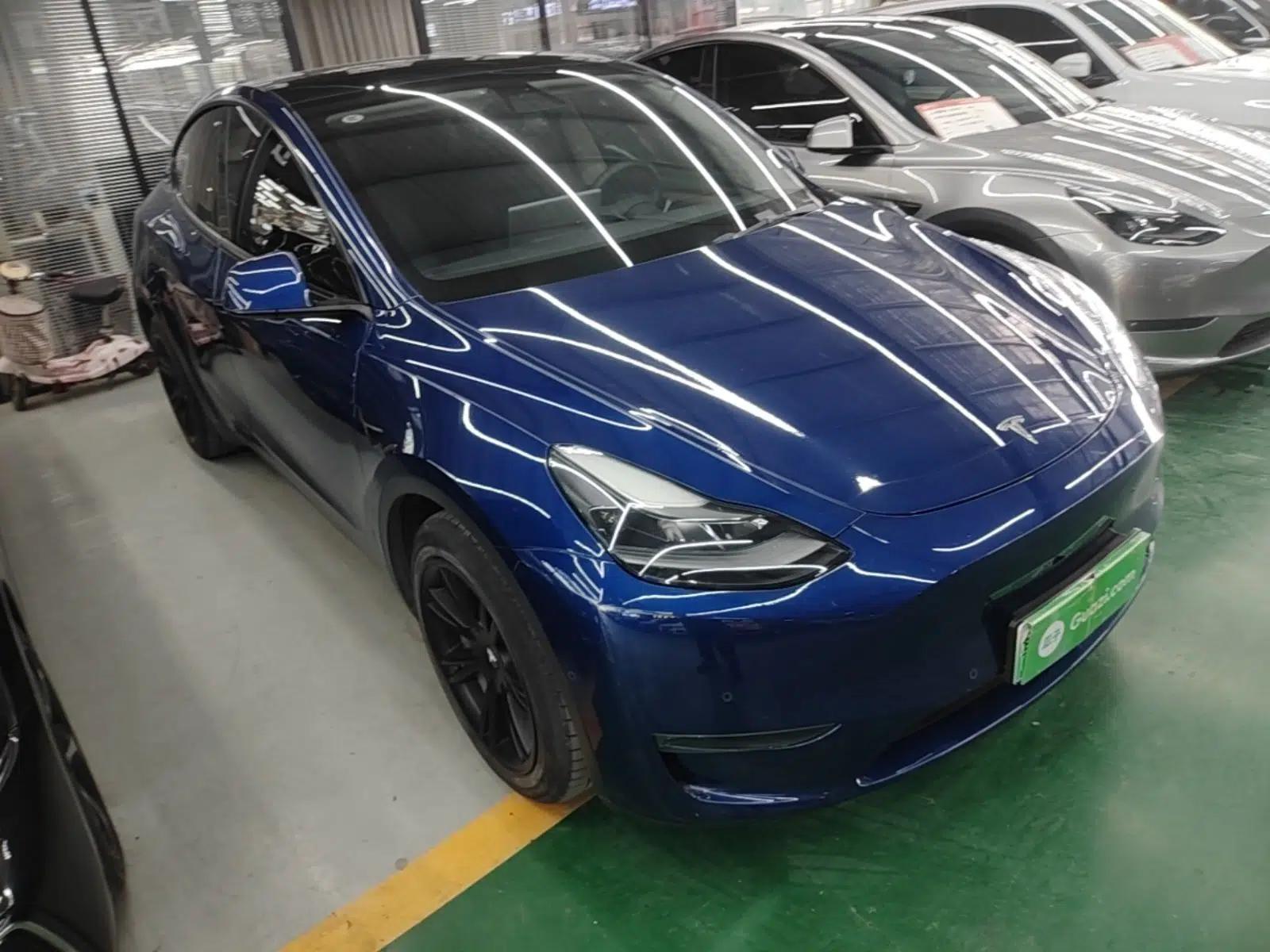Used Tesla Model Y 2021 Long-Range All-Wheel-Drive Version 3D7 — миниатюра 3