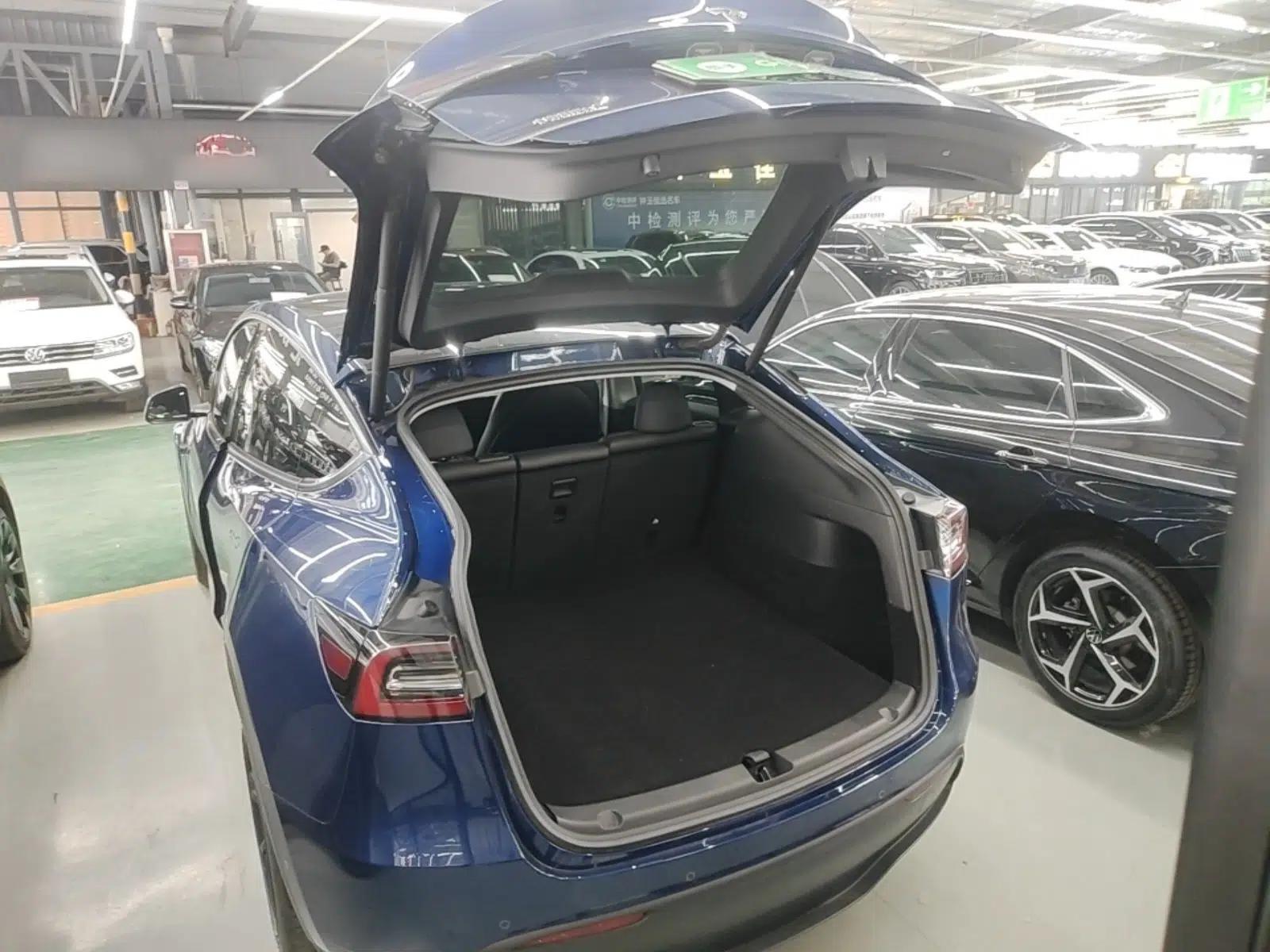 Used Tesla Model Y 2021 Long-Range All-Wheel-Drive Version 3D7 — миниатюра 22