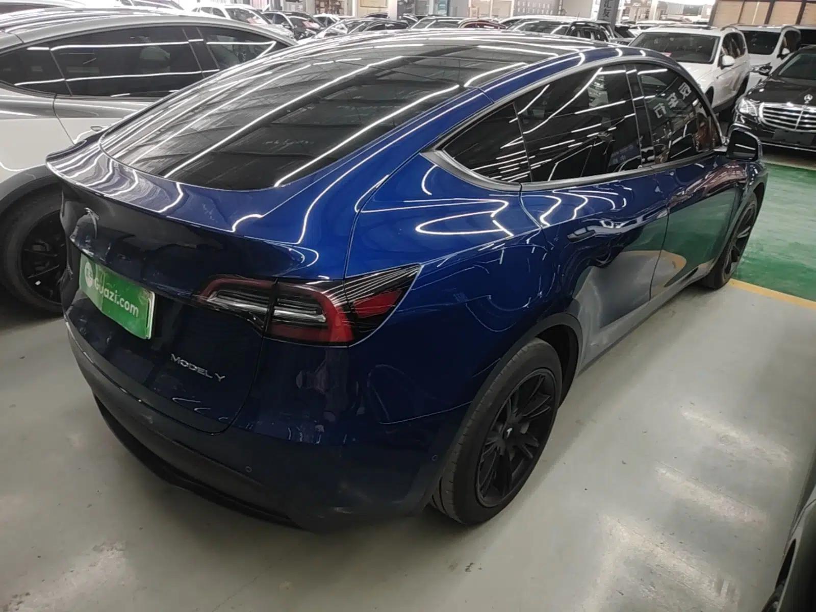 Used Tesla Model Y 2021 Long-Range All-Wheel-Drive Version 3D7 — миниатюра 6