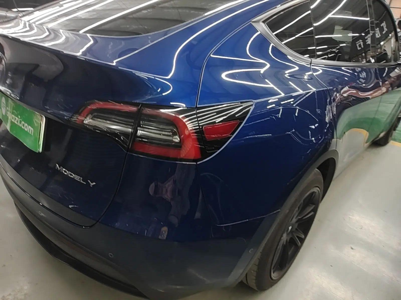 Used Tesla Model Y 2021 Long-Range All-Wheel-Drive Version 3D7 — миниатюра 9