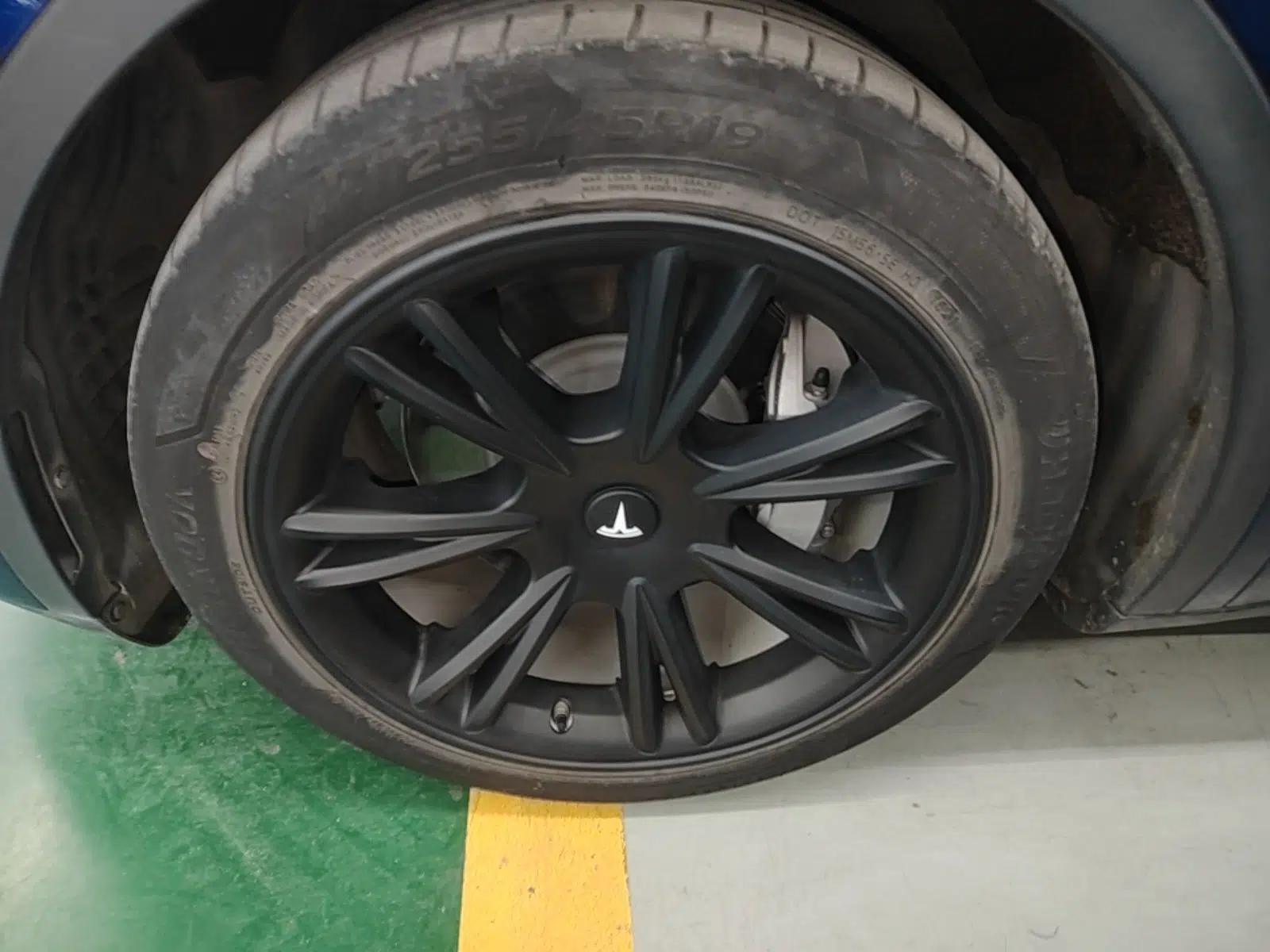 Used Tesla Model Y 2021 Long-Range All-Wheel-Drive Version 3D7 — миниатюра 10