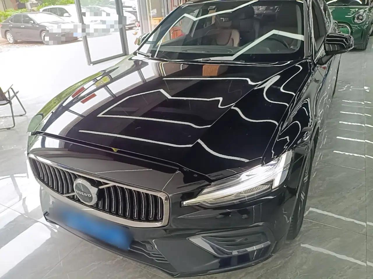 Used Volvo S60 2023 B4 Zhiyi Luxury Edition — миниатюра 2