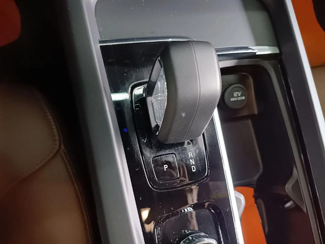 Used Volvo S60 2023 B4 Zhiyi Luxury Edition — миниатюра 16
