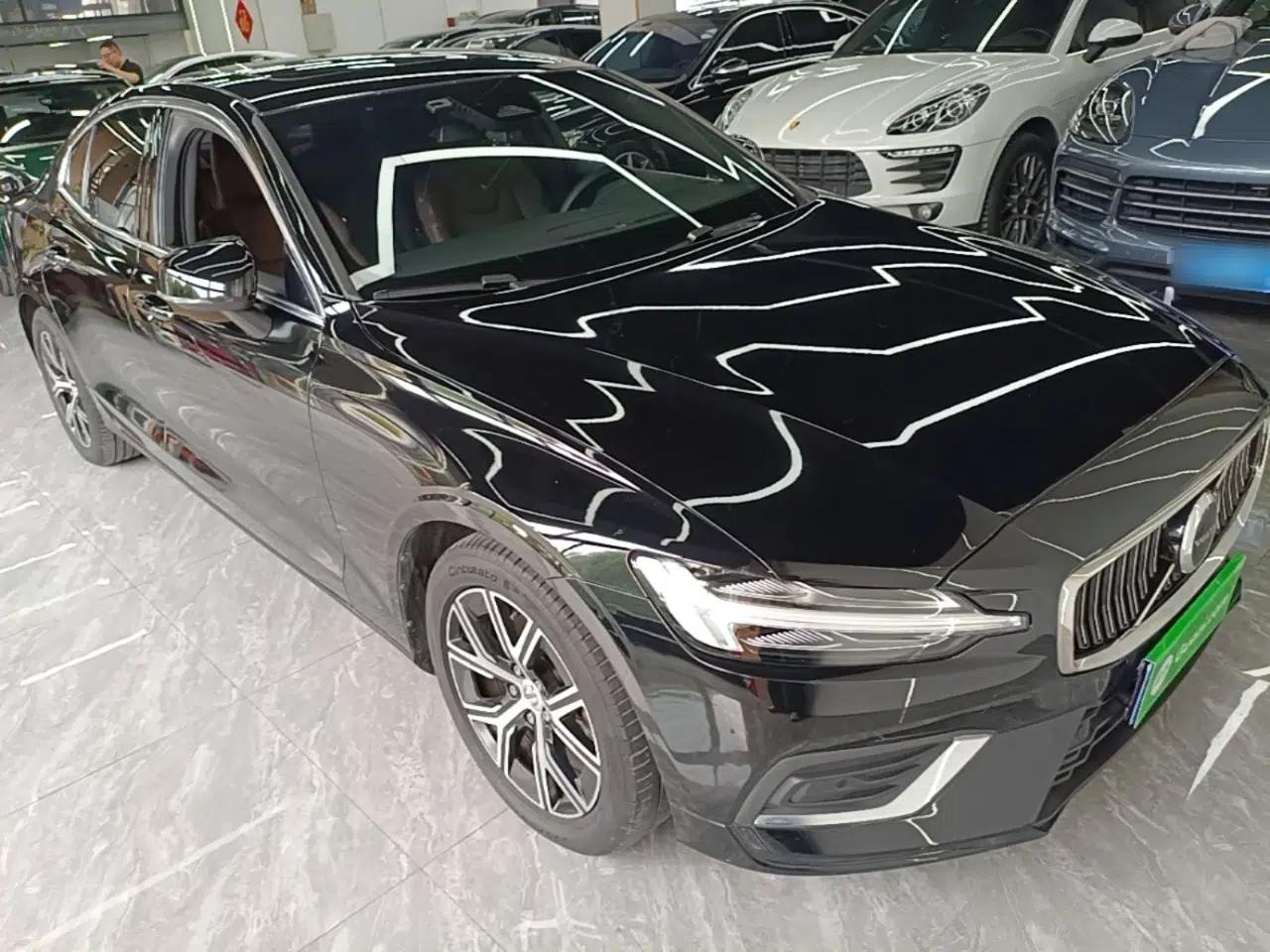 Used Volvo S60 2023 B4 Zhiyi Luxury Edition — миниатюра 3