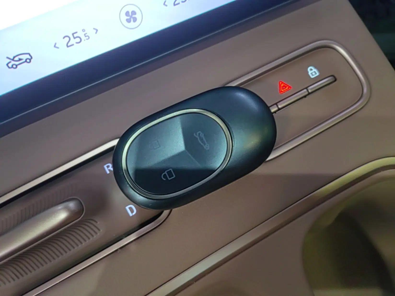 Used Nio EC6 2024 75 kWh — миниатюра 28