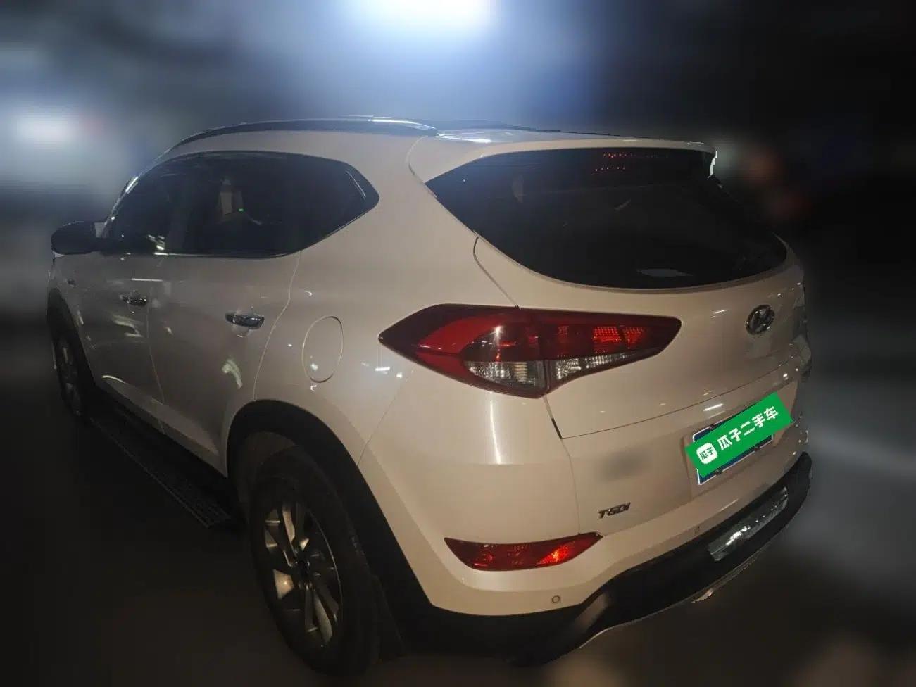 Used Hyundai Tucson 2015 1.6T Dual-Clutch Two-Wheel-Drive Smart Model — миниатюра 4