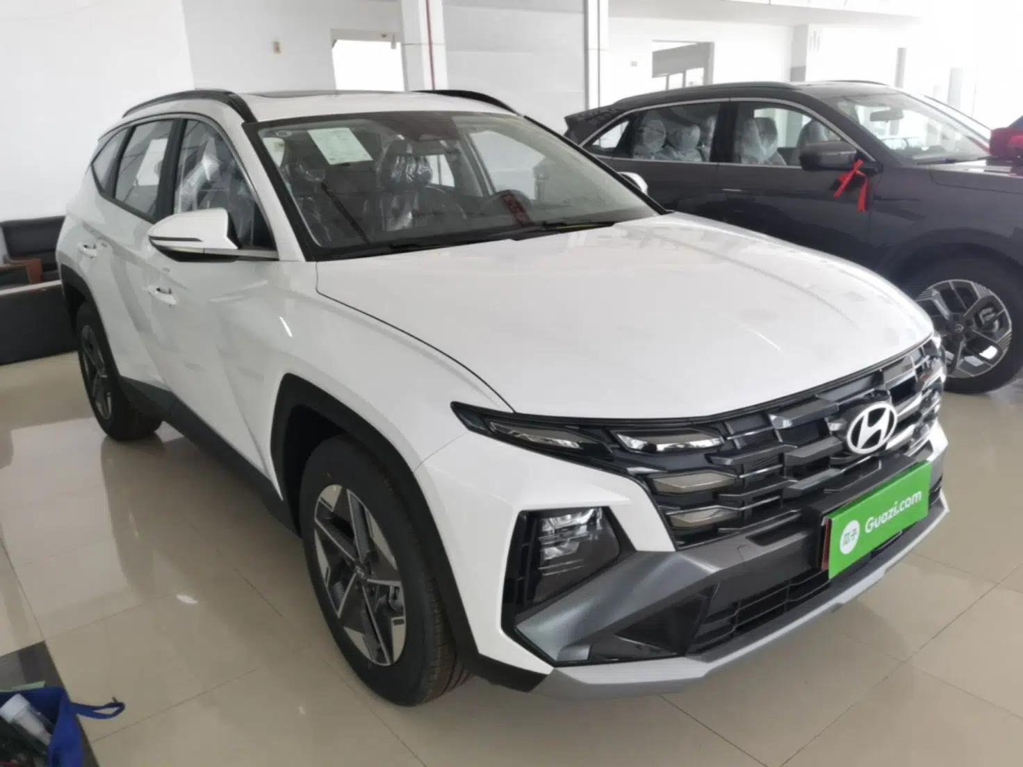 Used Hyundai Tucson 2025 Tucson L 1.5T Elite Edition — миниатюра 3