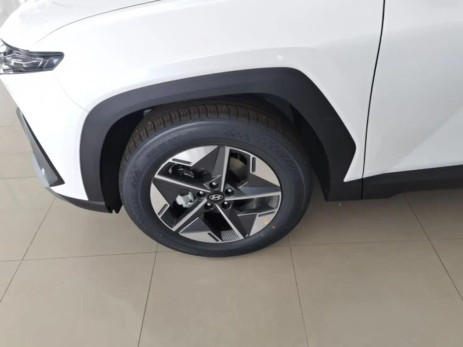 Used Hyundai Tucson 2025 Tucson L 1.5T Elite Edition — миниатюра 10