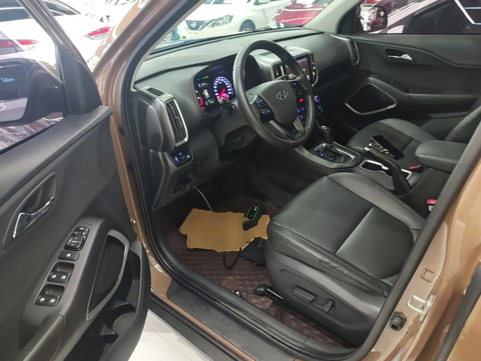 Used Hyundai ix35 2018 2.0L Automatic 2WD Zhiyong·Changxiang Edition — миниатюра 18