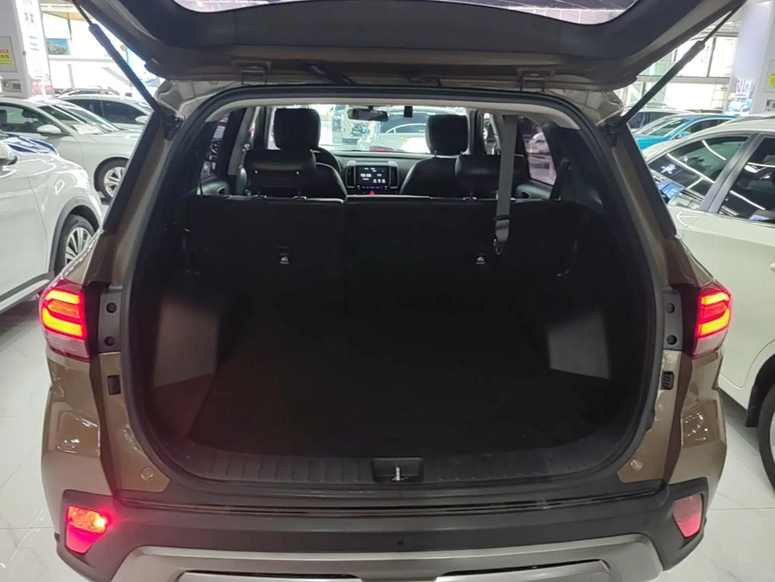 Used Hyundai ix35 2018 2.0L Automatic 2WD Zhiyong·Changxiang Edition — миниатюра 22