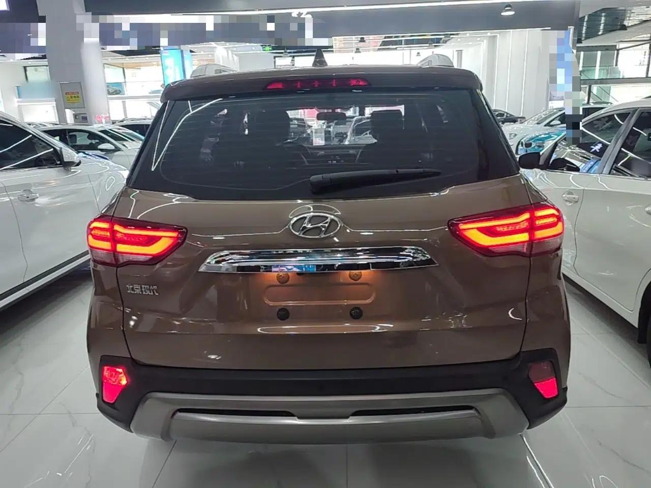 Used Hyundai ix35 2018 2.0L Automatic 2WD Zhiyong·Changxiang Edition — миниатюра 5