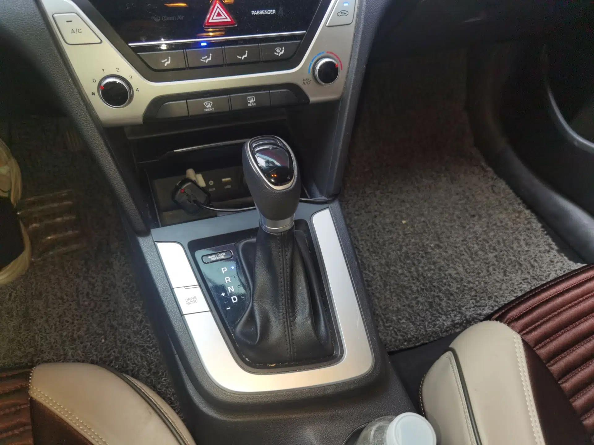 Used Hyundai Elantra (6th Generation / Lingdong) 2016 1.6L Automatic ZhiXuan – Elite Version — миниатюра 14