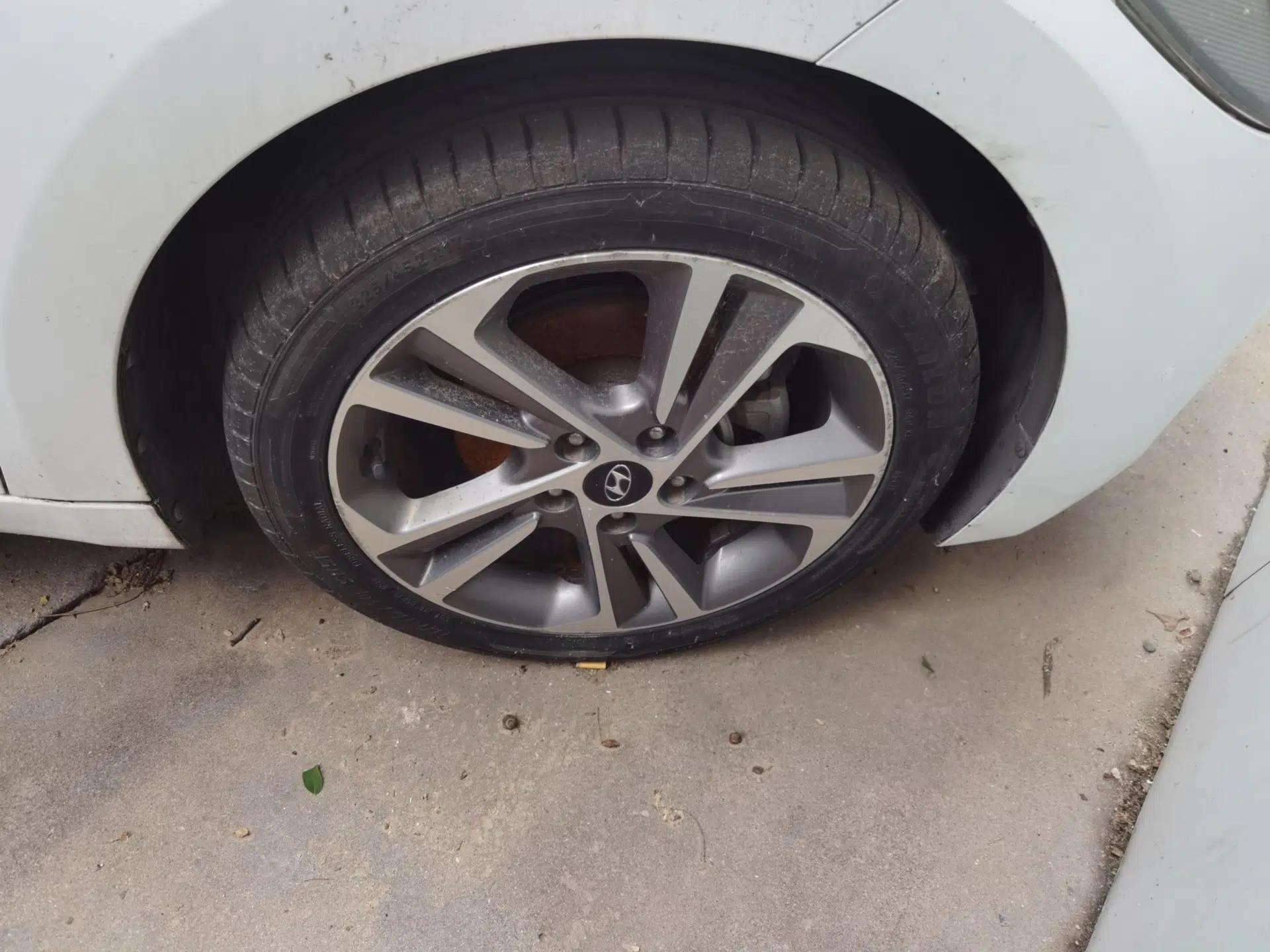 Used Hyundai Elantra (6th Generation / Lingdong) 2016 1.6L Automatic ZhiXuan – Elite Version — миниатюра 8