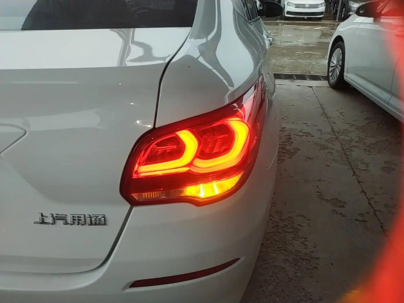 Used Chevrolet Cavalier 2019 320 Automatic Enjoyment with Sunroof — миниатюра 9