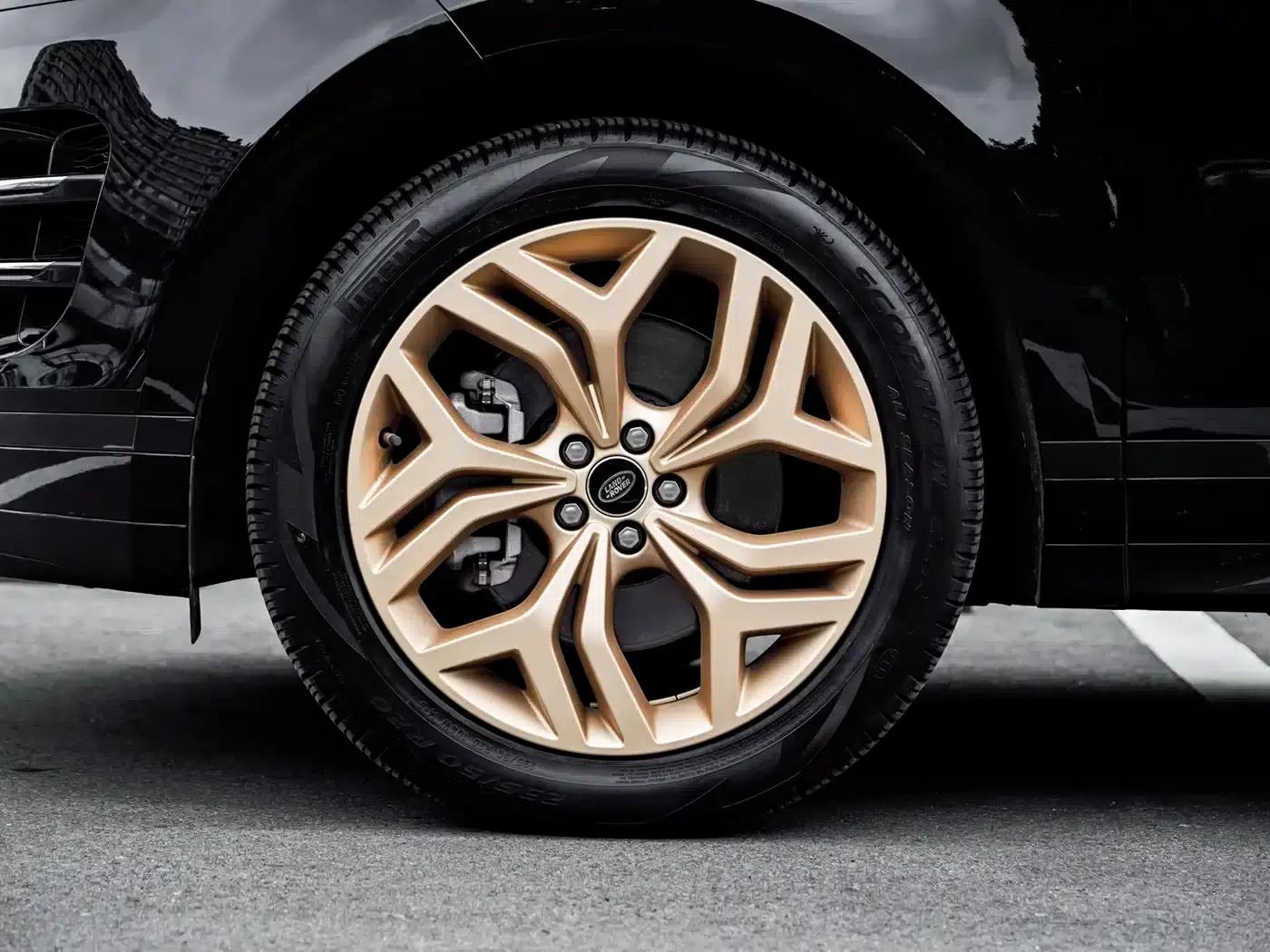 2024 Range Rover Evoque L SE Luxury Edition — миниатюра 4