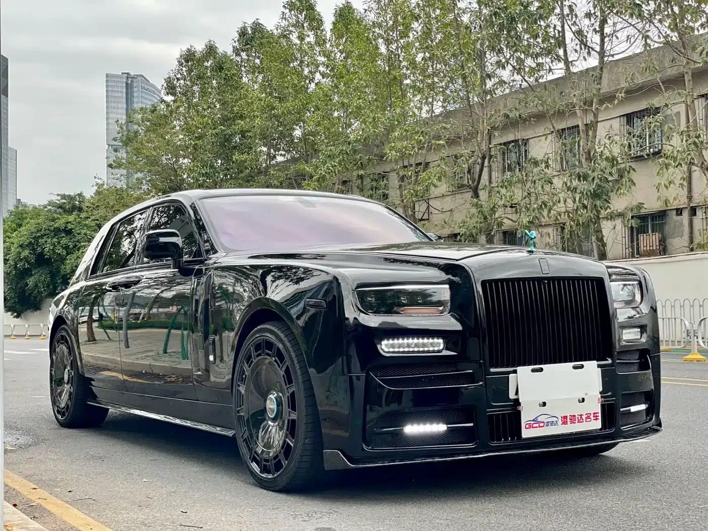 2006 Phantom 6.7L Extended Wheelbase (EWB) — миниатюра 3