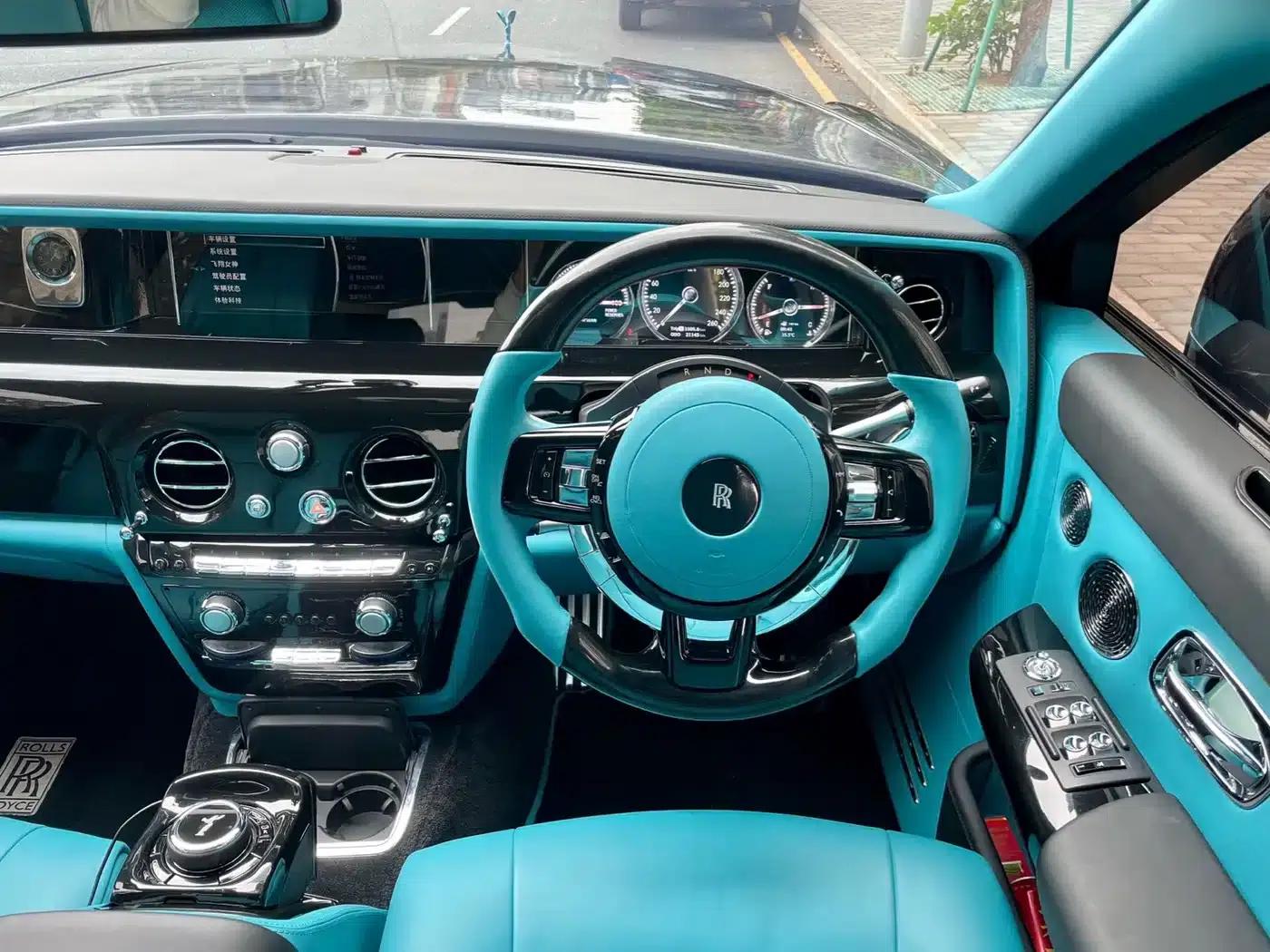 2006 Phantom 6.7L Extended Wheelbase (EWB) — миниатюра 8