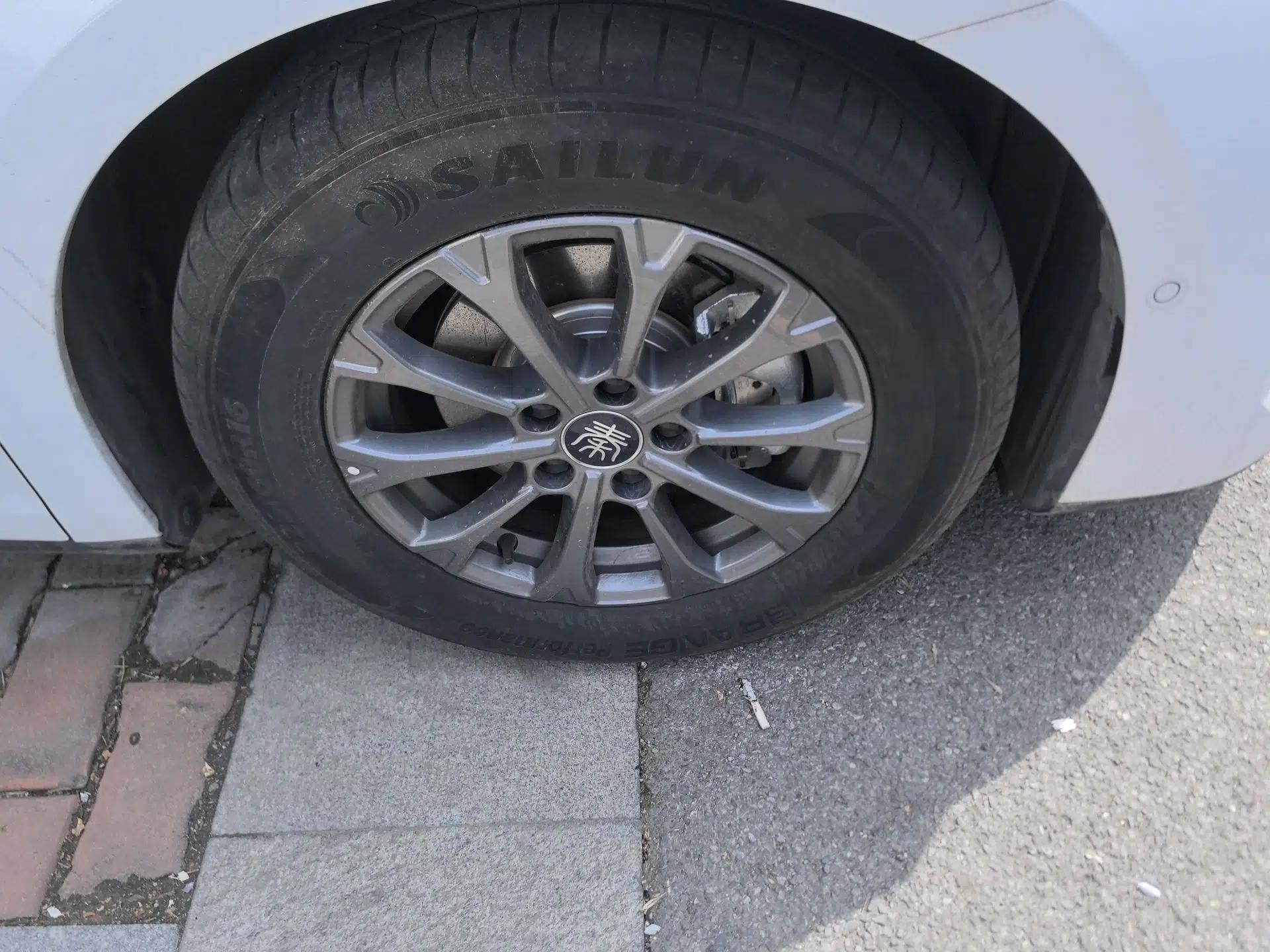 Used BYD Qin L 2025 DM-i Smart Drive 80KM Leading Model — миниатюра 3
