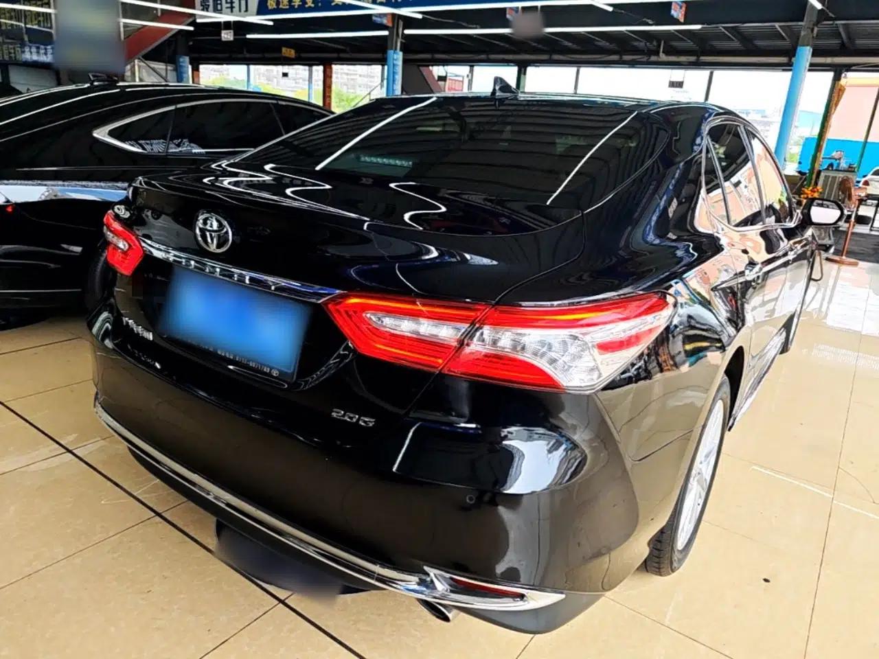Used Toyota Camry 2023 2.0G Luxury Edition — миниатюра 6