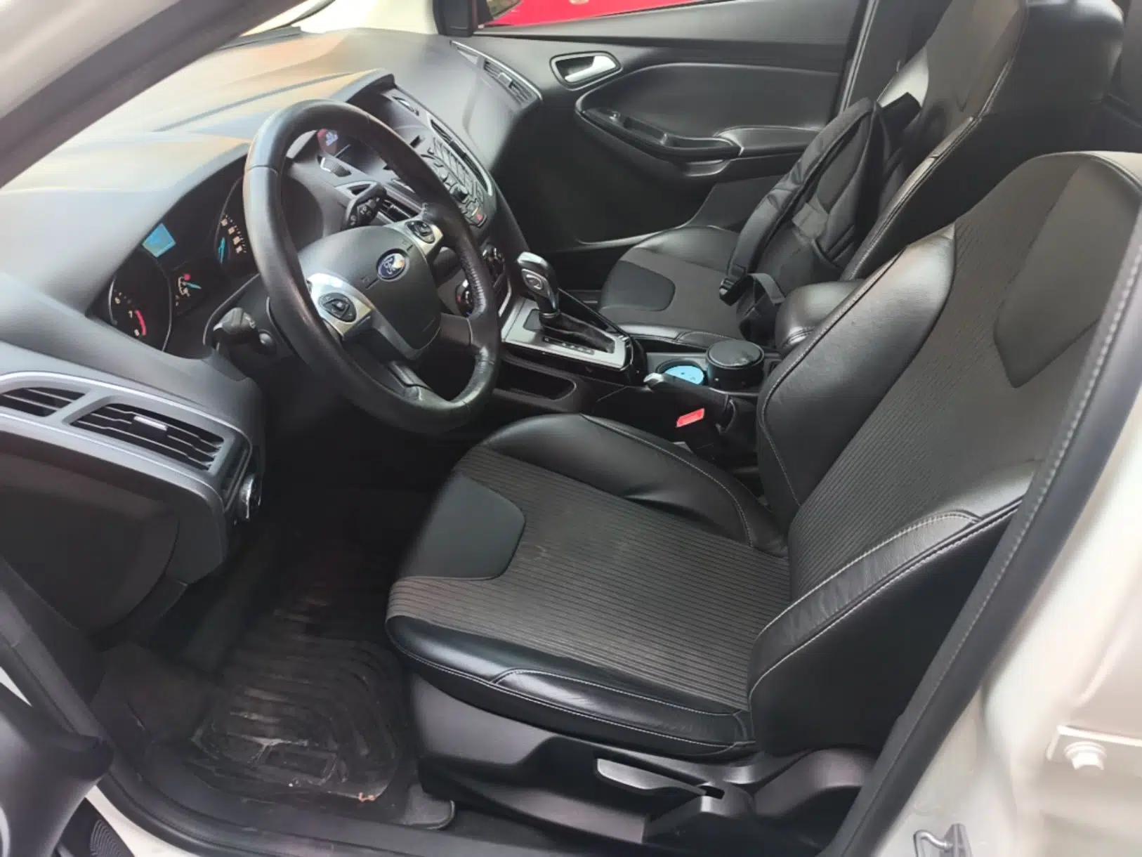 Used Ford Focus 2012 Sedan 1.6L Automatic Fashion Edition — миниатюра 17