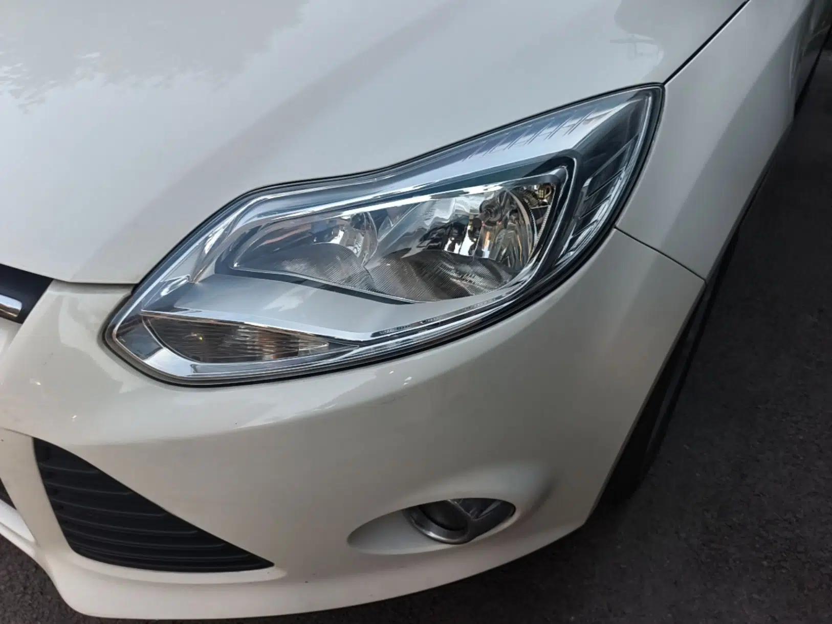 Used Ford Focus 2012 Sedan 1.6L Automatic Fashion Edition — миниатюра 8