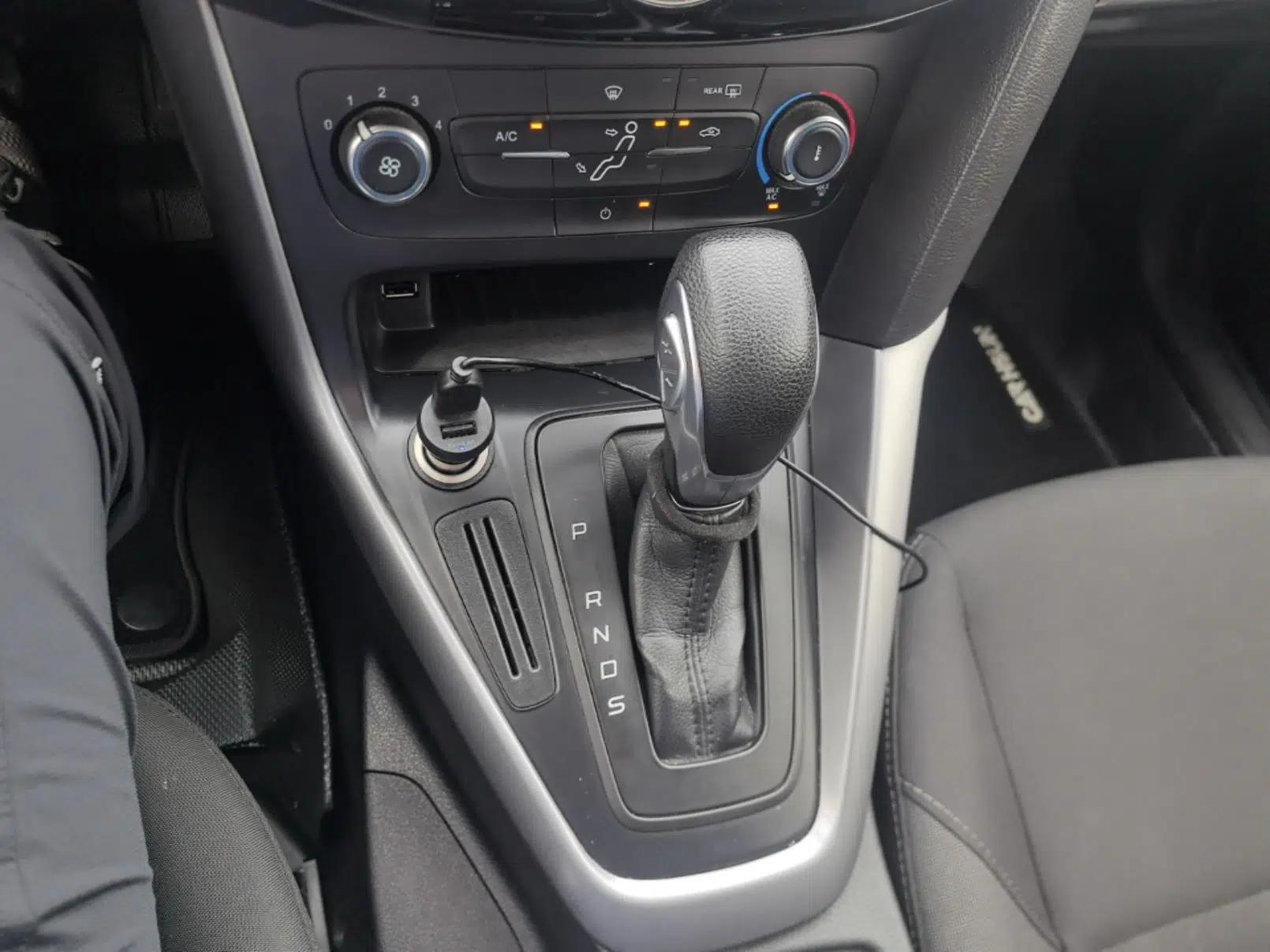 Used Ford Focus 2015 Hatchback 1.6L Automatic Comfort Model — миниатюра 16