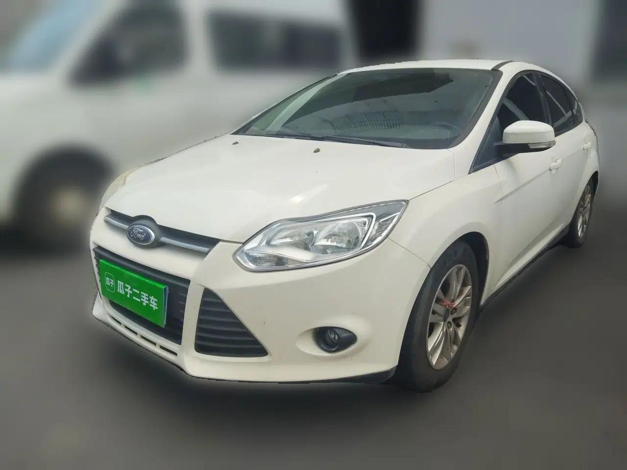 Used Ford Focus 2012 Hatchback 1.6L Automatic Comfort Model — миниатюра 1