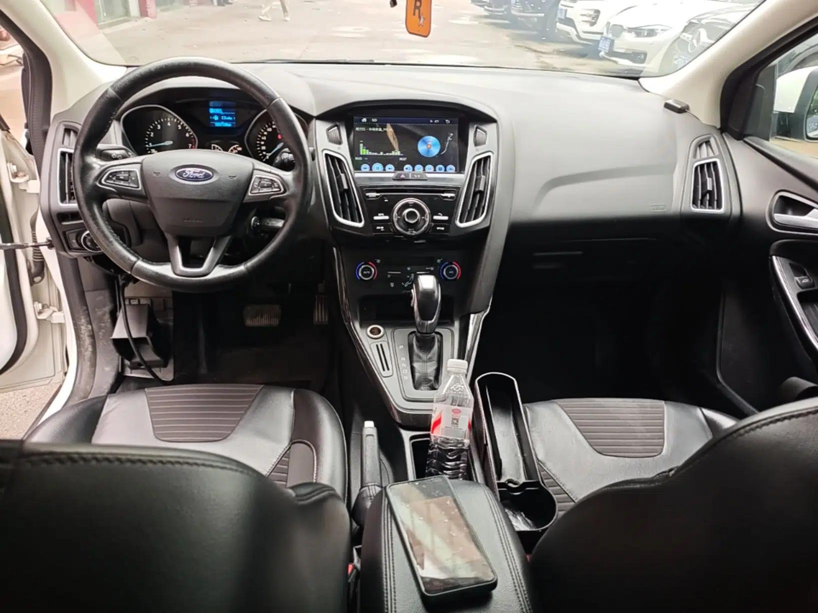 Used Ford Focus 2015 Sedan 1.6L Automatic Trend Model — миниатюра 12