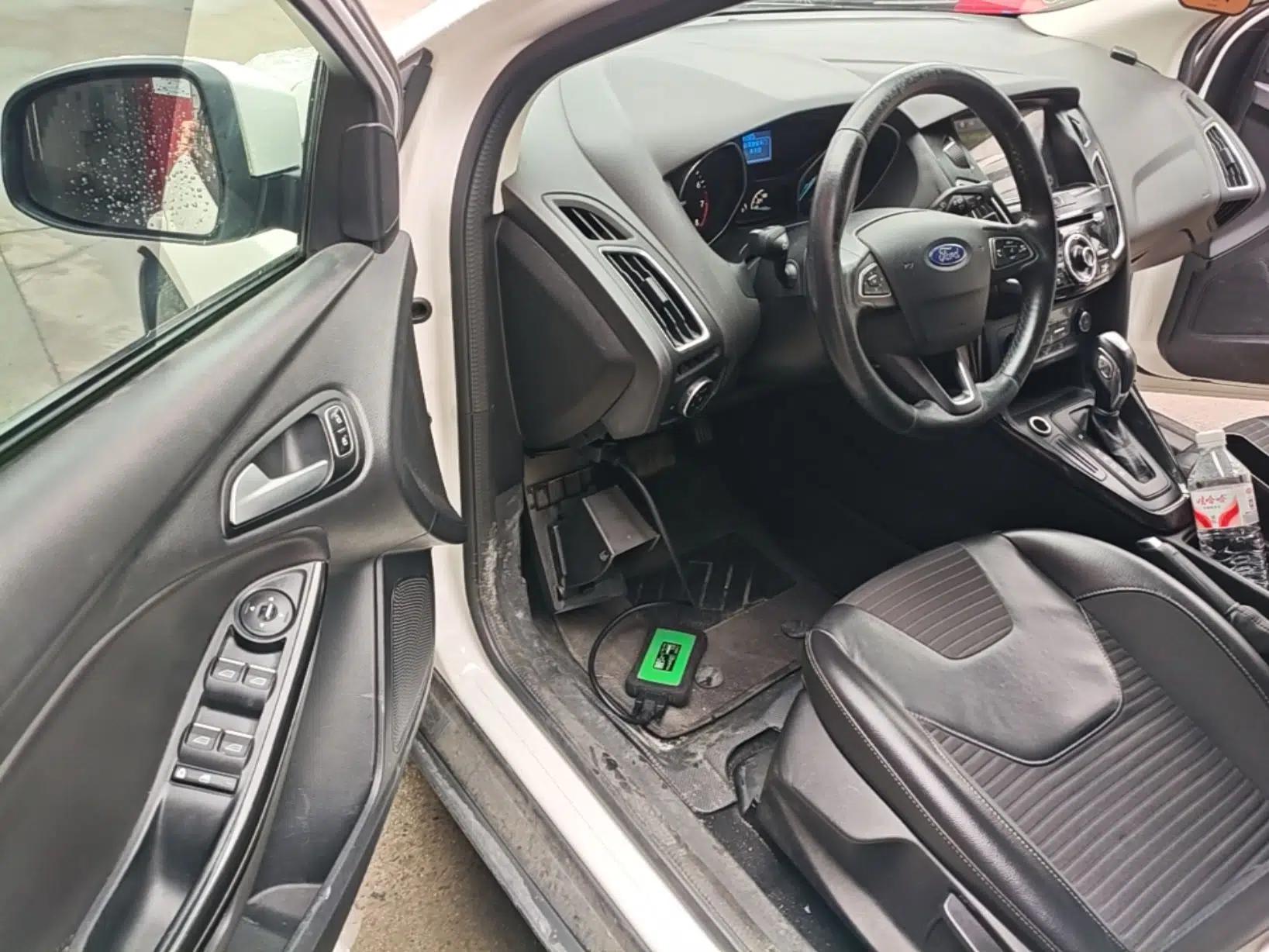 Used Ford Focus 2015 Sedan 1.6L Automatic Trend Model — миниатюра 18