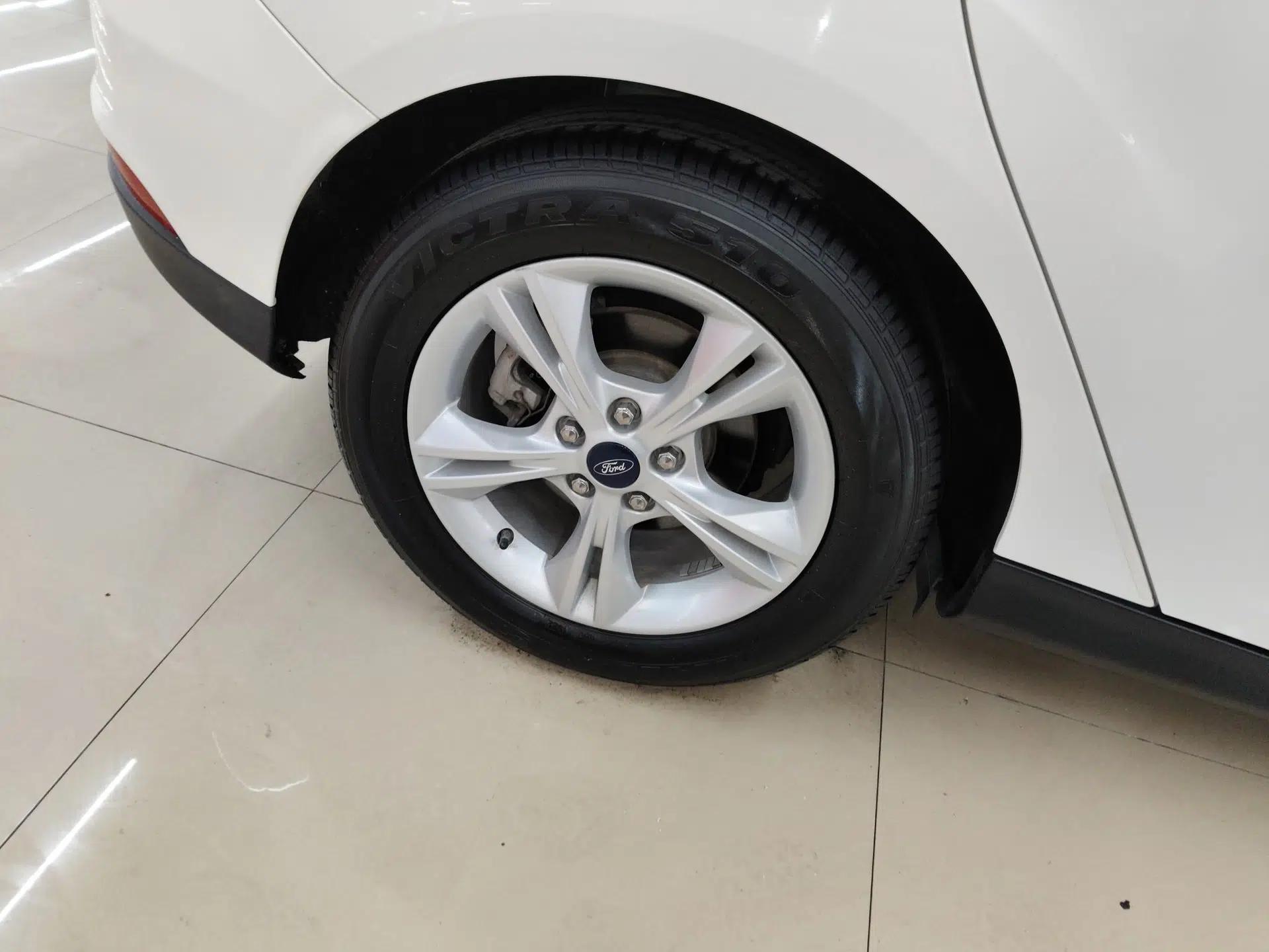 Used Ford Focus 2017 Hatchback 1.6L Automatic Comfort Plus SmartDrive Edition — миниатюра 11
