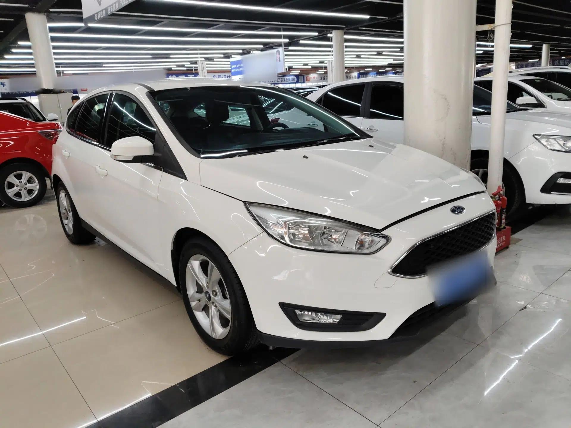Used Ford Focus 2017 Hatchback 1.6L Automatic Comfort Plus SmartDrive Edition — миниатюра 5
