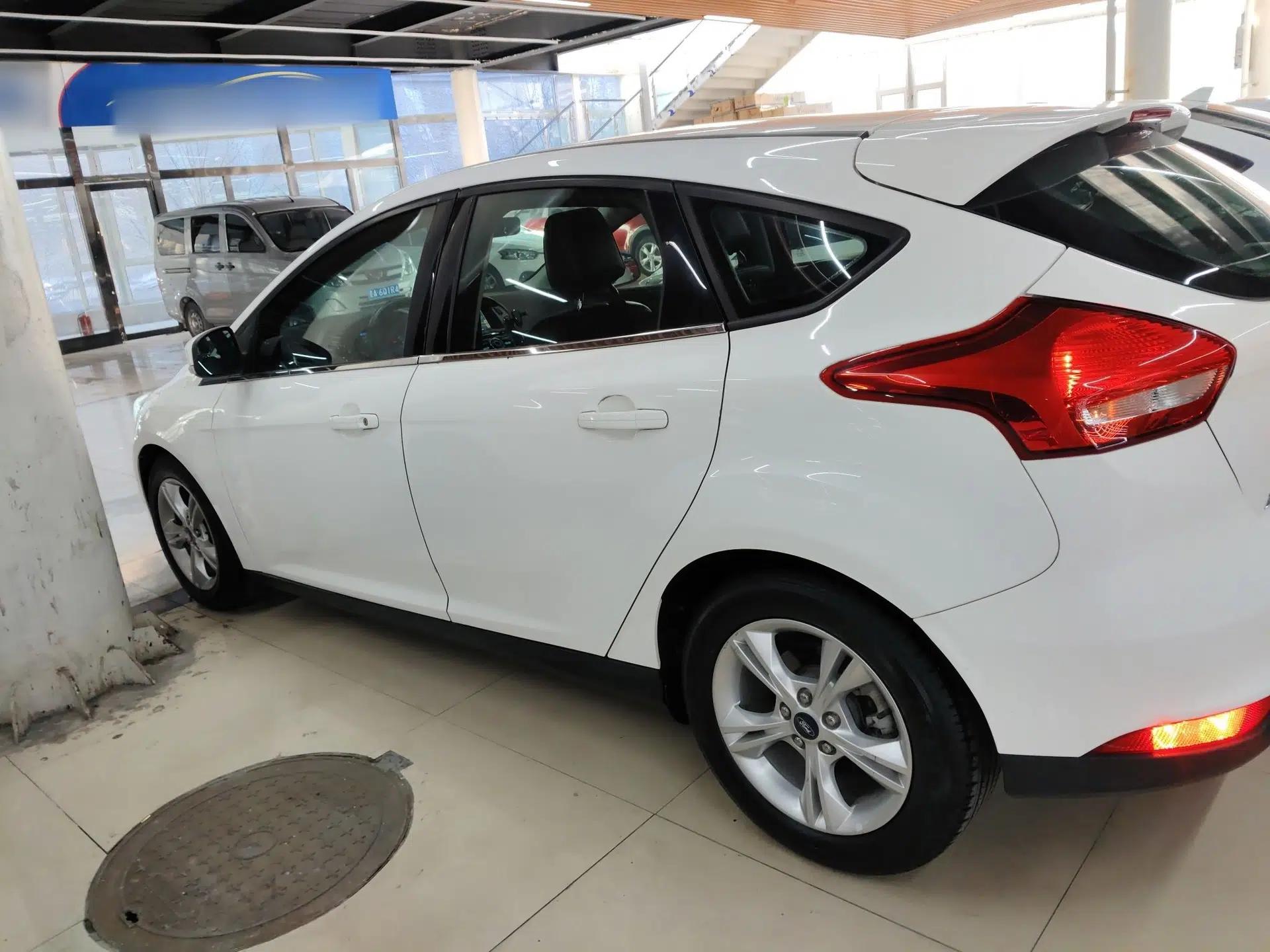 Used Ford Focus 2017 Hatchback 1.6L Automatic Comfort Plus SmartDrive Edition — миниатюра 6
