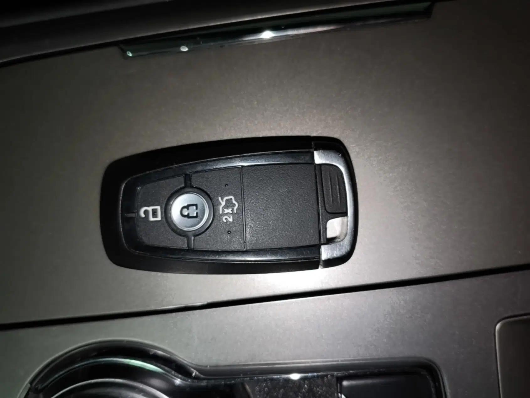 Used Ford Mondeo 2020 EcoBoost 180 Stylish Model — миниатюра 28
