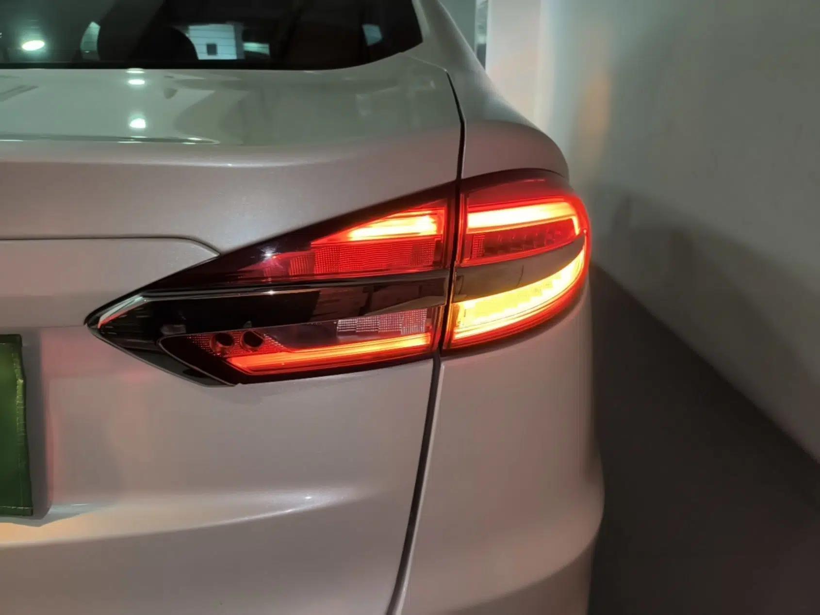 Used Ford Mondeo 2020 EcoBoost 180 Stylish Model — миниатюра 9