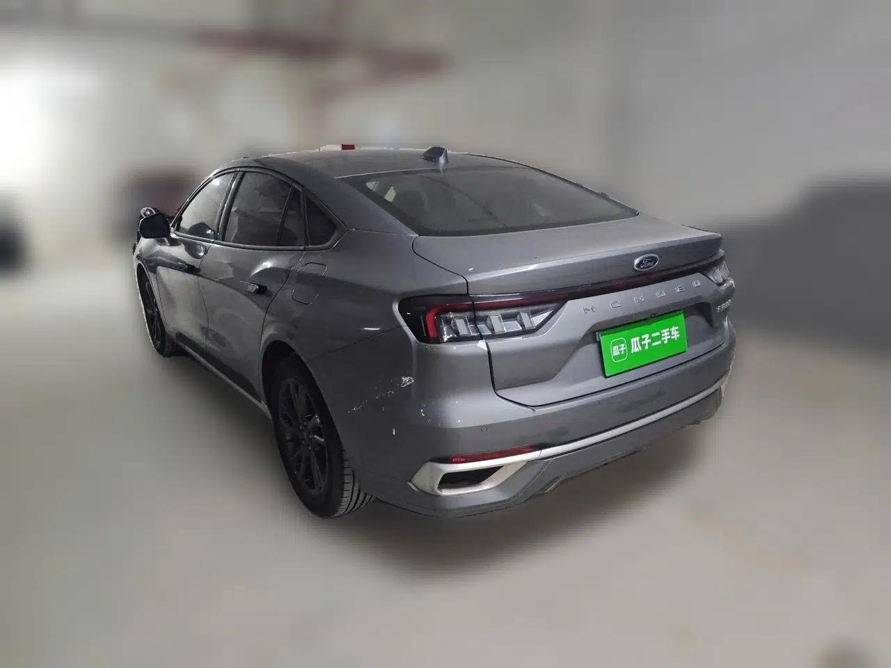 Used Ford Mondeo 2025 1.5T EcoBoost Luxury Version — миниатюра 4