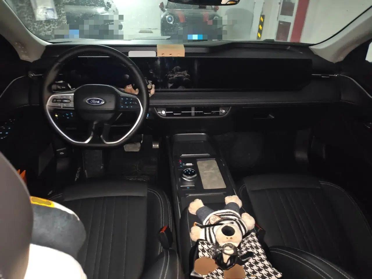 Used Ford Mondeo 2025 1.5T EcoBoost Luxury Version — миниатюра 9