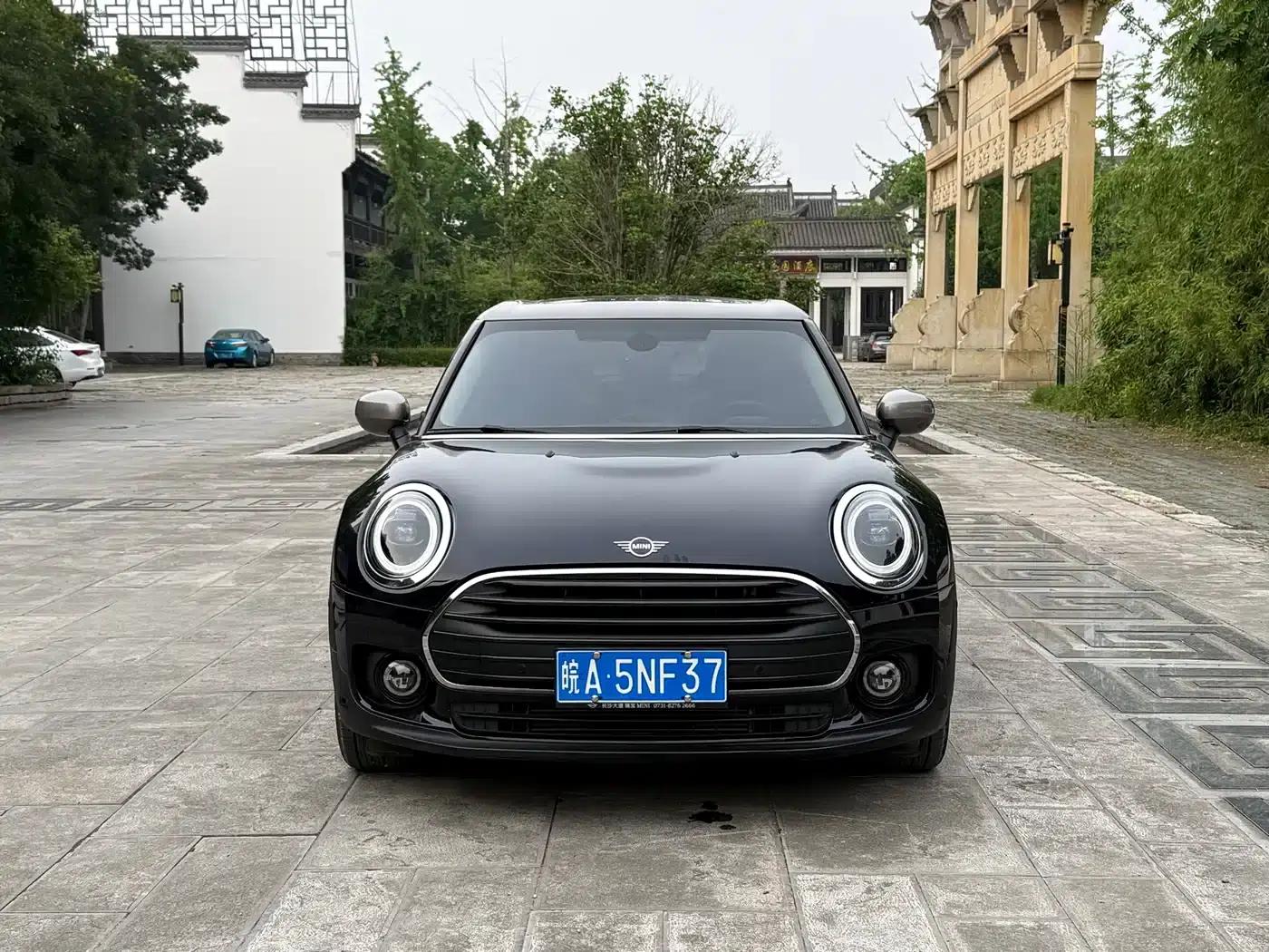 2022 MINI CLUBMAN 1.5T COOPER Connoisseur — миниатюра 2