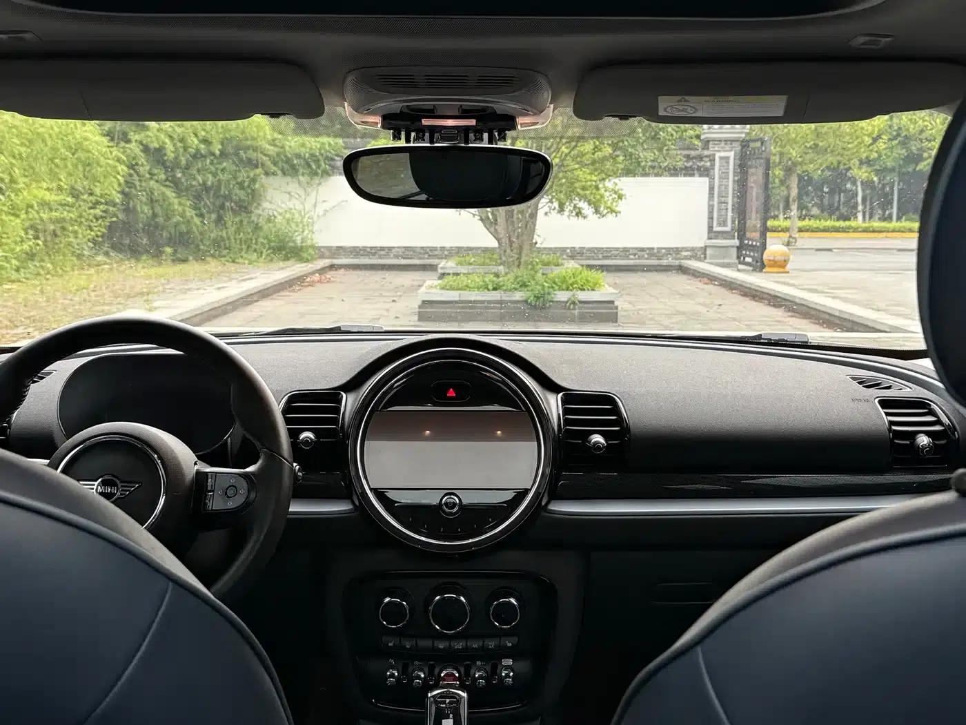 2022 MINI CLUBMAN 1.5T COOPER Connoisseur — миниатюра 11