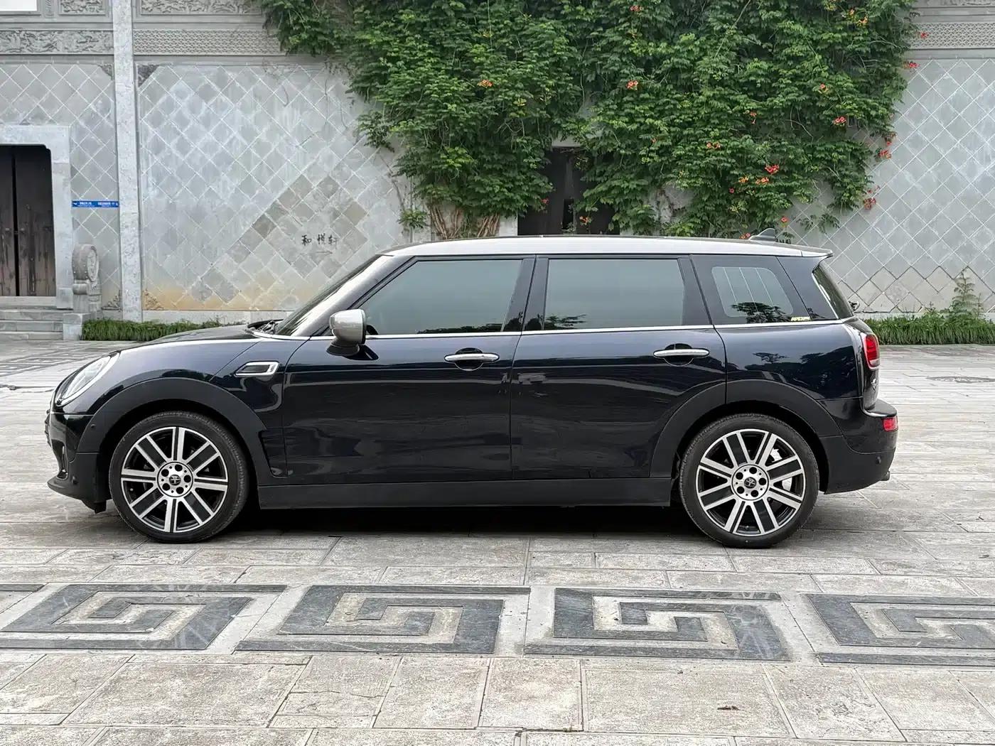 2022 MINI CLUBMAN 1.5T COOPER Connoisseur — миниатюра 3