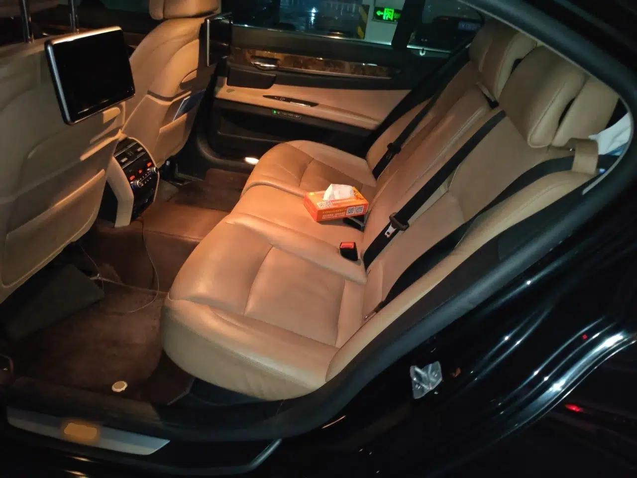 Used BMW 7 Series 2013 740Li Luxury Model — миниатюра 17