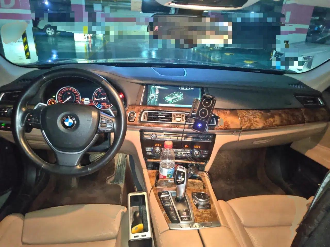 Used BMW 7 Series 2013 740Li Luxury Model — миниатюра 9