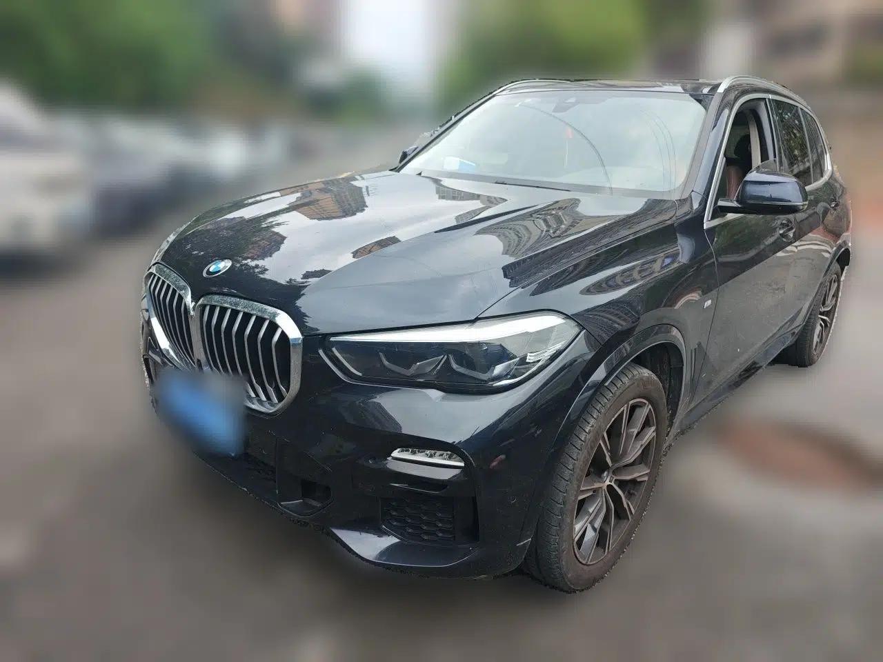 Used BMW X5 2021 xDrive30i M Sport Package — миниатюра 1