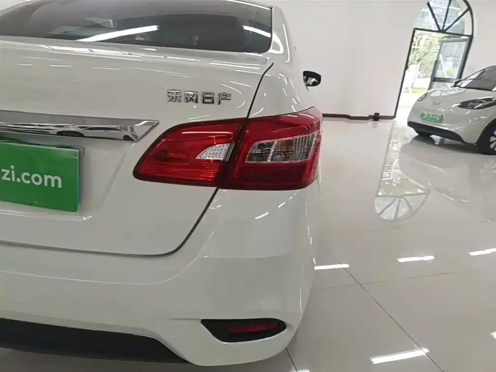 Nissan Sylphy 2022 Classic 1.6XE CVT Comfort Edition — миниатюра 8