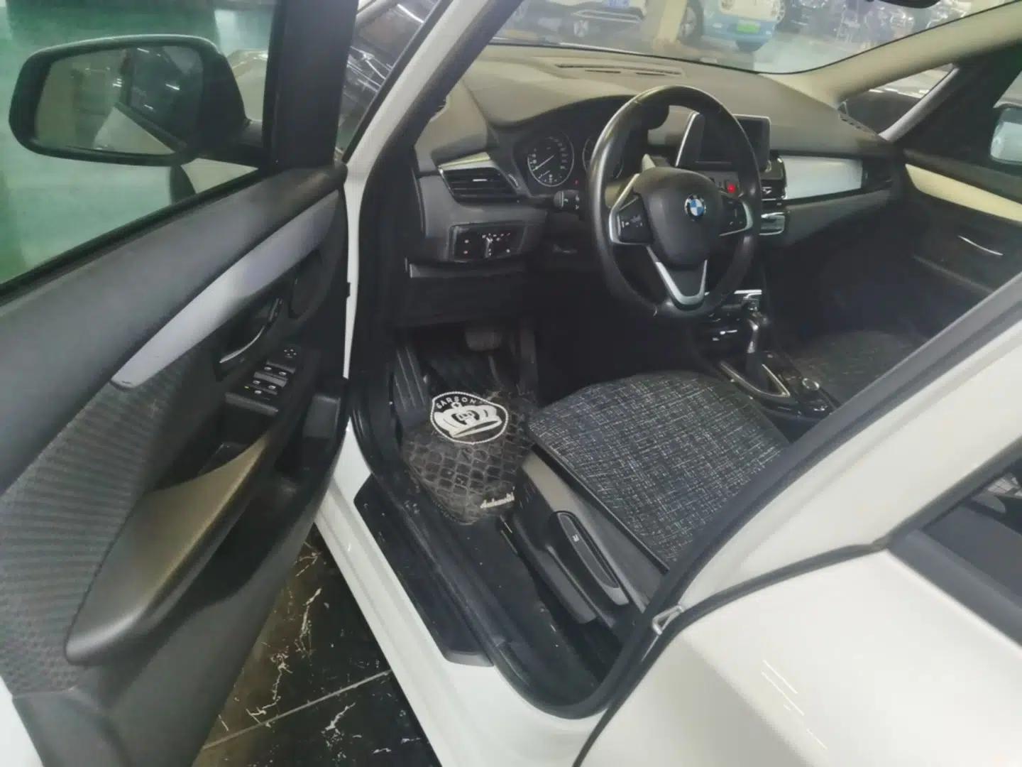 Used BMW 2 Series Gran Tourer 2015 218i Leading Model — миниатюра 23