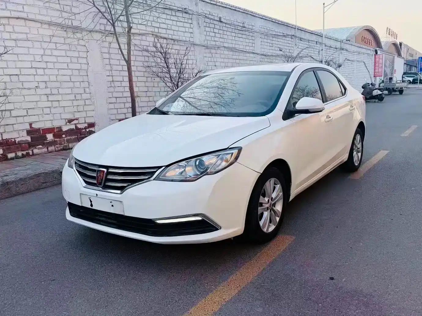 Roewe 360 2015 1.5L Manual Deluxe Edition — миниатюра 1