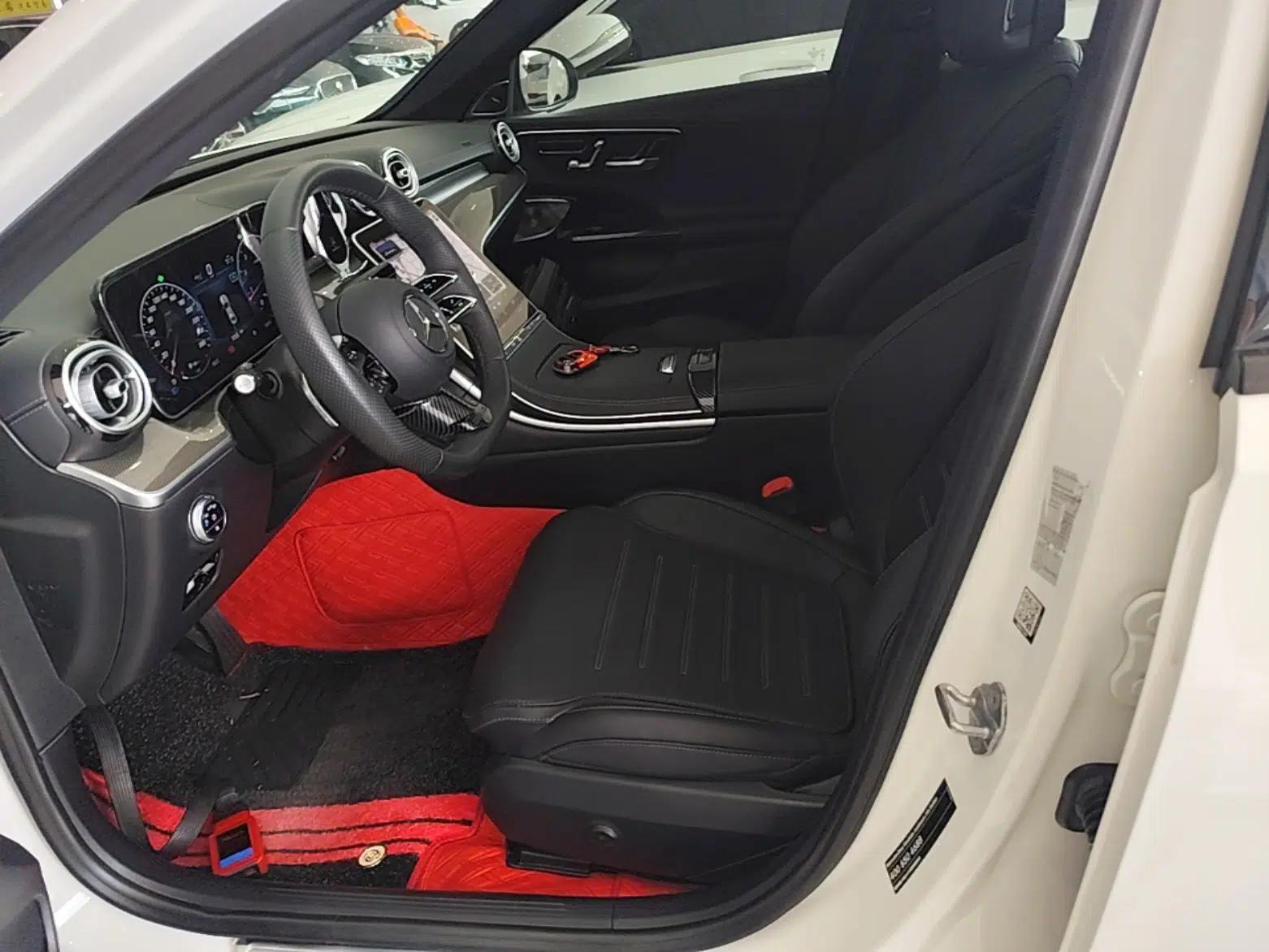 Used Mercedes-Benz C-Class 2023 Second Facelift C 260 L Starry Night Sports Edition — миниатюра 17