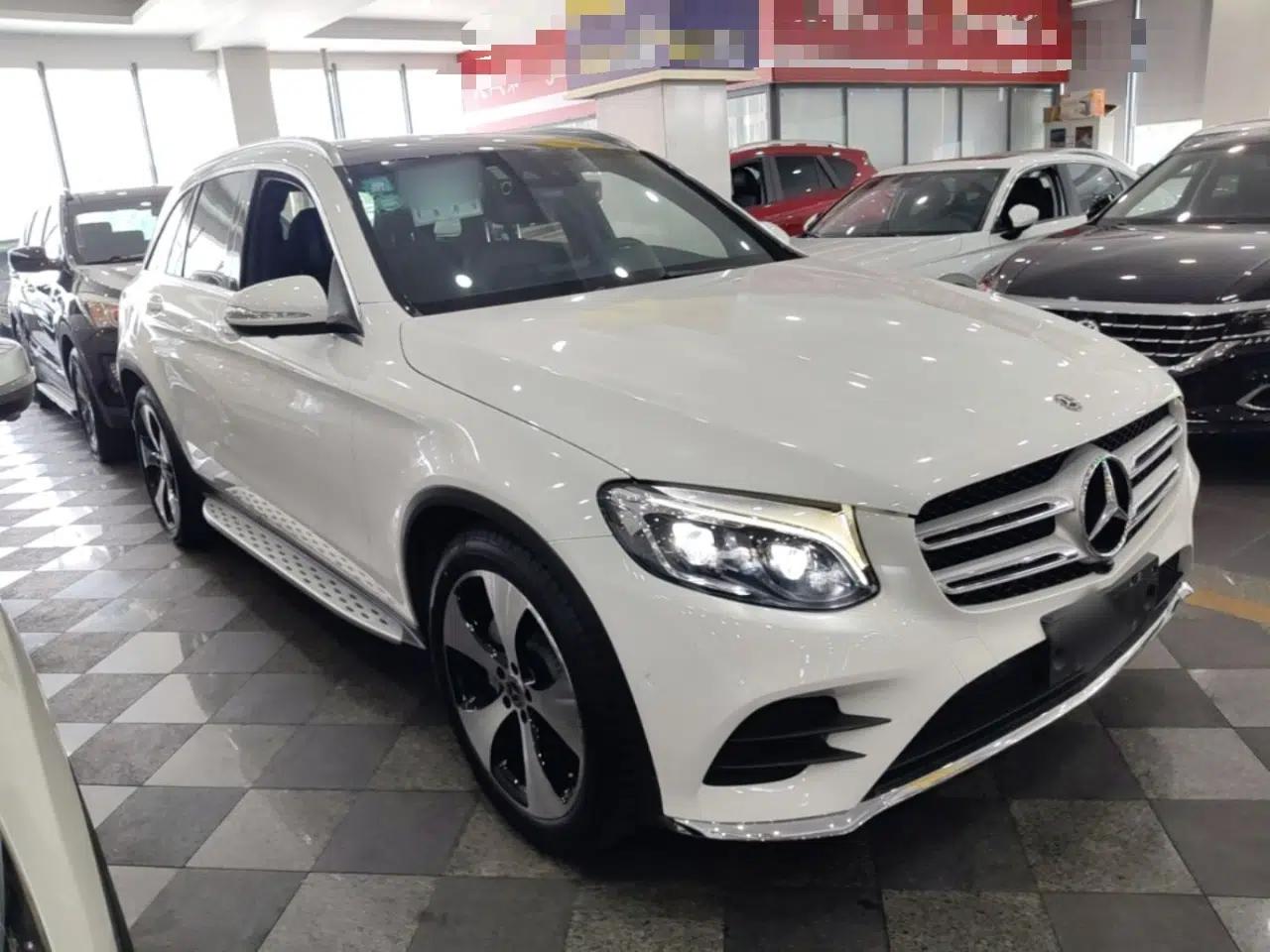 Used Mercedes-Benz GLC 2018 GLC 300 4MATIC Sport Edition — миниатюра 3